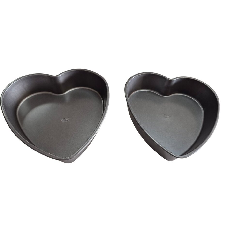 Wilton 9" Heart-Shaped Cake Pan Set 2 Nonstick Durable Bakeware
